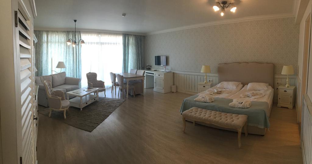 Therma Palace Kranevo Room photo